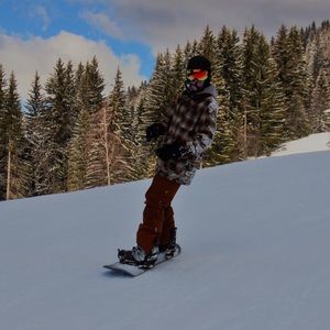 Meet your Posher, Pierre